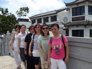 HK SYP fans visit the Big Buddha